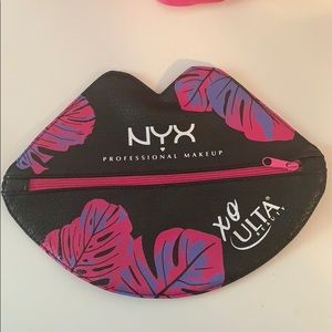 NYX Professional Make Up Bag